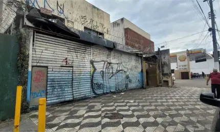 Prédio inteiro à venda ou para locação em Imirim - SP