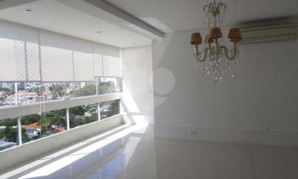 Apartamento com 3 quartos à venda em Campo Belo - SP