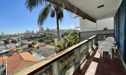 Casa com 4 quartos à venda na Rua Bauru, Pacaembu, São Paulo