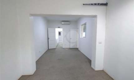 Sobrado com 2 quartos à venda ou para locação em Água Branca - SP