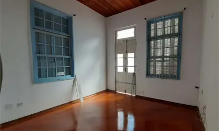 Casa com 2 quartos à venda ou para locação em Bela Vista - SP