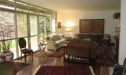 Casa com 4 quartos à venda na Rua Araxiá, Jardim Guedala, São Paulo