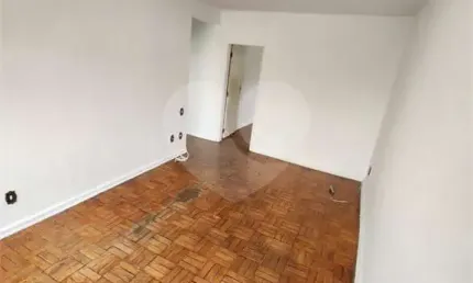 Apartamento com 3 quartos à venda em Aclimação - SP