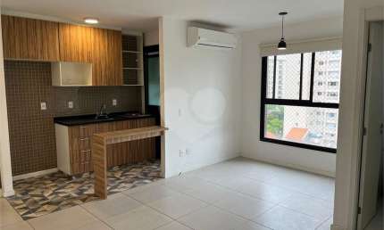 Studio à venda ou para locação em Cidade Monções - SP
