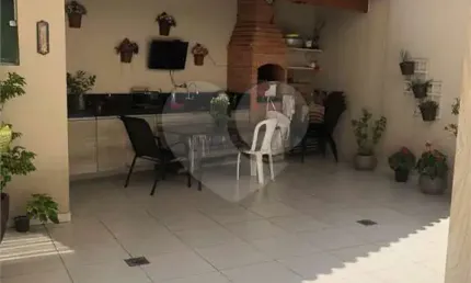 Casa com 3 quartos à venda na Rua Lutécia, Vila Carrão, São Paulo