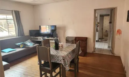 Casa com 3 quartos à venda na Rua George Smith, Lapa, São Paulo