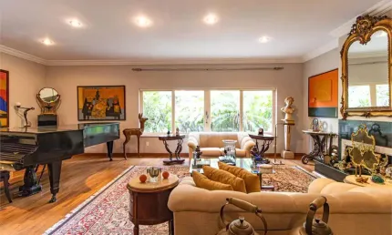 Casa térrea com 4 quartos à venda em Jardim Europa - SP