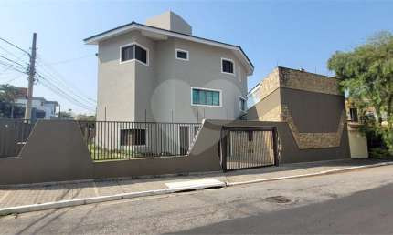 Sobrado com 4 quartos à venda em Jardim Franca - SP