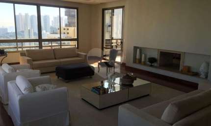 Apartamento com 4 quartos à venda ou para locação em Vila Suzana - SP