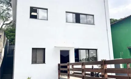 Casa com 5 quartos à venda na Rua Eden, Vila Inah, São Paulo