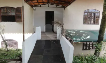 Casa térrea com 4 quartos à venda ou para locação em Vila Albertina - SP
