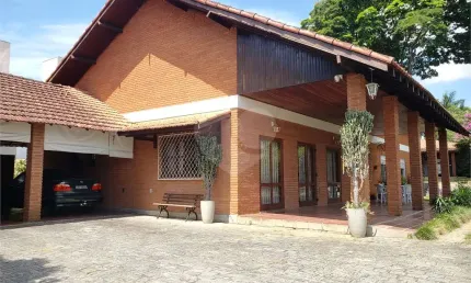 Casa térrea com 4 quartos à venda em Interlagos - SP