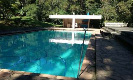 Casa térrea com 4 quartos à venda ou para locação em Jardim Das Pedras - SP