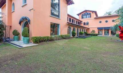 Sobrado com 4 quartos à venda em Jardim Guedala - SP