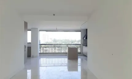 Apartamento com 4 quartos à venda ou para locação em Real Parque - SP