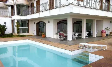 Sobrado com 4 quartos à venda em Jardim Leonor - SP