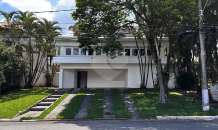 Casa com 5 quartos à venda em Alphaville Residencial Dois - SP