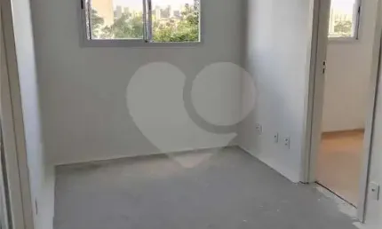 Apartamento com 2 quartos à venda ou para locação em Jardim Peri Peri - SP