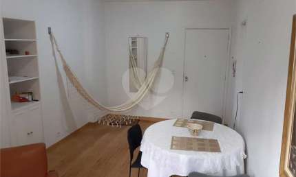 Apartamento com 2 quartos à venda ou para locação em Bela Vista - SP