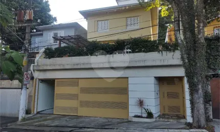 Sobrado com 4 quartos à venda em Vila Albertina - SP