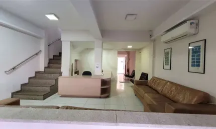 Casa com 17 quartos à venda ou para locação em Cerqueira César - SP