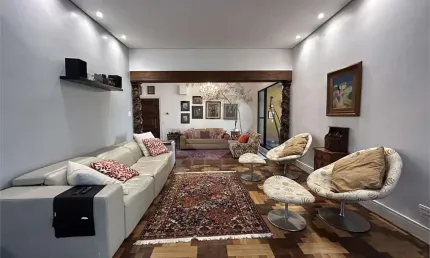 Casa com 5 quartos à venda na Rua Itabaquara, Pacaembu, São Paulo