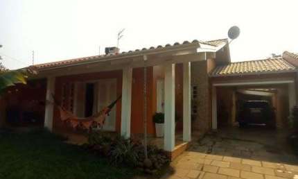 Casa com 3 quartos para alugar na Rua Leopoldo Albino Scherer, Scharlau, São Leopoldo