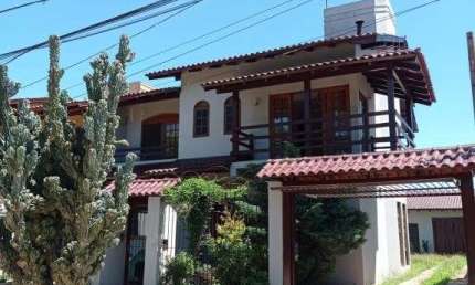 Casa com 6 quartos para alugar na Rua Regina Mundi, Cristo Rei, São Leopoldo