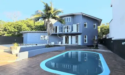 Casa com 3 quartos para alugar na Rua Padre Teobaldo Leopoldo Frantz Sj, Cristo Rei, São Leopoldo