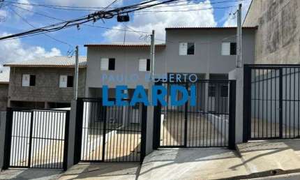 Casa com 2 quartos à venda na Vila Aparecida, Bragança Paulista 