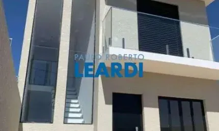 CASA ASSOBRADADA - RESIDENCIAL JARDINS DA CATALUNHA - SP