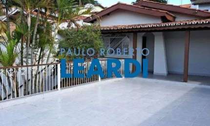 Casa com 3 quartos à venda na Vila Santa Cristina, Bragança Paulista 
