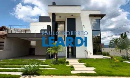 CASA ASSOBRADADA - CONDOMÍNIO ALTOS DA FLORESTA - SP