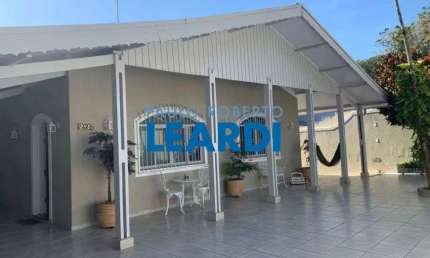 Casa com 5 quartos para alugar no Nova Gardênia, Atibaia 