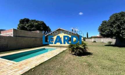 Casa com 3 quartos à venda na Vila Petrópolis, Atibaia 