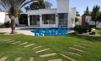 Casa em condomínio fechado com 5 quartos à venda no Condomínio Flamboyant-B, Atibaia 