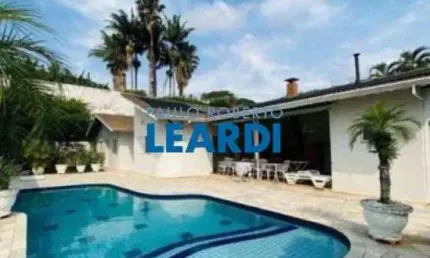 Casa com 5 quartos à venda no Jardim Itaperi, Atibaia 