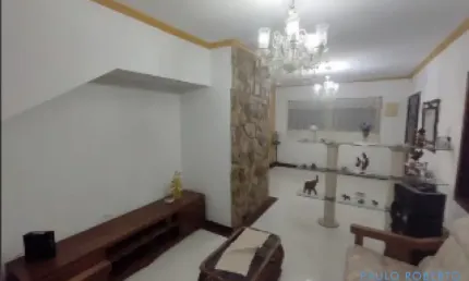 Lindo sobrado disponível para locação na Vila Junqueira