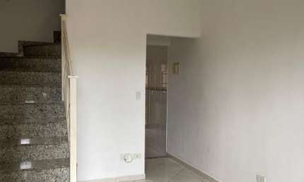 Casa em condomínio fechado com 2 quartos para alugar no Centro, Atibaia 