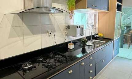 Casa com 3 dormitórios à venda, 118 m² por R$ 650.000,00 - Centro - Lauro de Freitas/BA