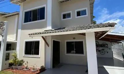 Casa com 4 dormitórios à venda, 210 m² por R$ 950.000 - Buraquinho - Lauro de Freitas/BA