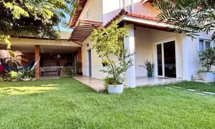 Casa com 4 dormitórios à venda, 160 m² por R$ 1.150.000 - Buraquinho - Lauro de Freitas/BA