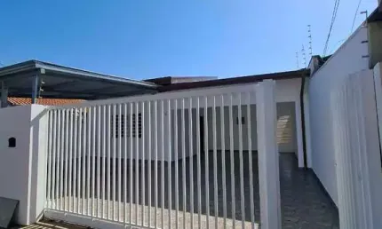 EXCELENTE OPÇÃO DE CASA PARA LOCAÇÃO NO CENTRO DE BARÃO GERALDO - 4 DORMITÓRIOS SENDO 2 SUITES