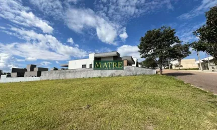 Terreno plano em condomínio fechado próximo ao bragança shopping center