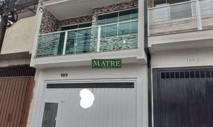 Casa tipo sobrado para locação com 2 dormitórios sendo 1 suite