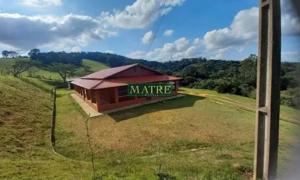 Chácara / sítio com 3 quartos para alugar no Boa Vista, Bragança Paulista  por R$ 5.000