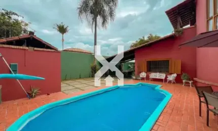 Casa à venda, 3 quartos, 1 suíte, 4 vagas, Santa Amélia - Belo Horizonte/MG