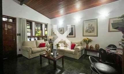 Casa à venda, 8 quartos, 2 suítes, 3 vagas, Santo Antônio - Belo Horizonte/MG