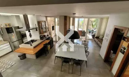 Casa à venda, 4 quartos, 3 suítes, 5 vagas, Santa Lúcia - Belo Horizonte/MG