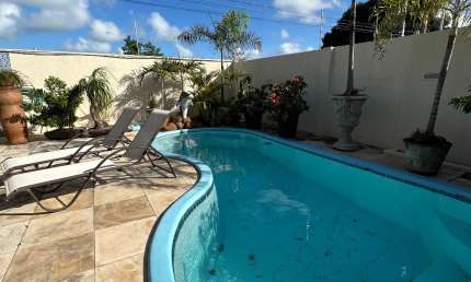 Casa com 4 quartos para alugar na Rua Major Jorge Martiniano, Capim Macio, Natal